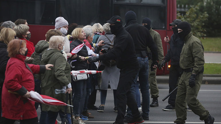 Λευκορωσία: Η αστυνομία συνέλαβε τη Δευτέρα 186 διαδηλωτές